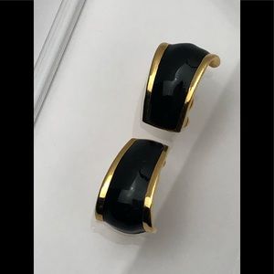 VINTAGE BLACK ENAMEL GOLD PLATE CLIP ON EARRINGS
